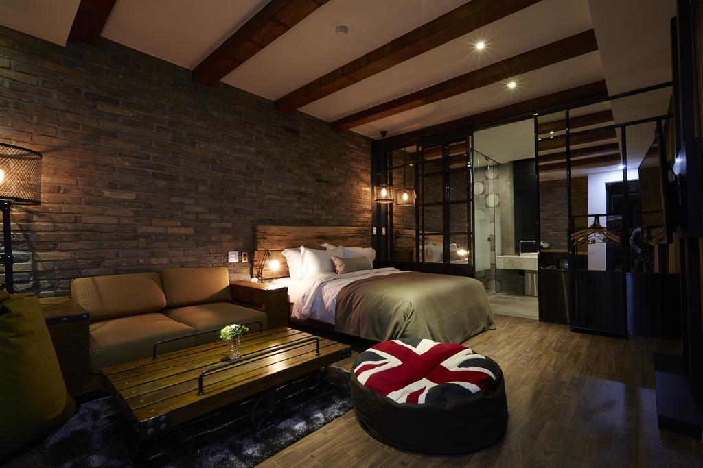 Chungbuk Inno City Namoo Hotel Eumseong Zimmer foto