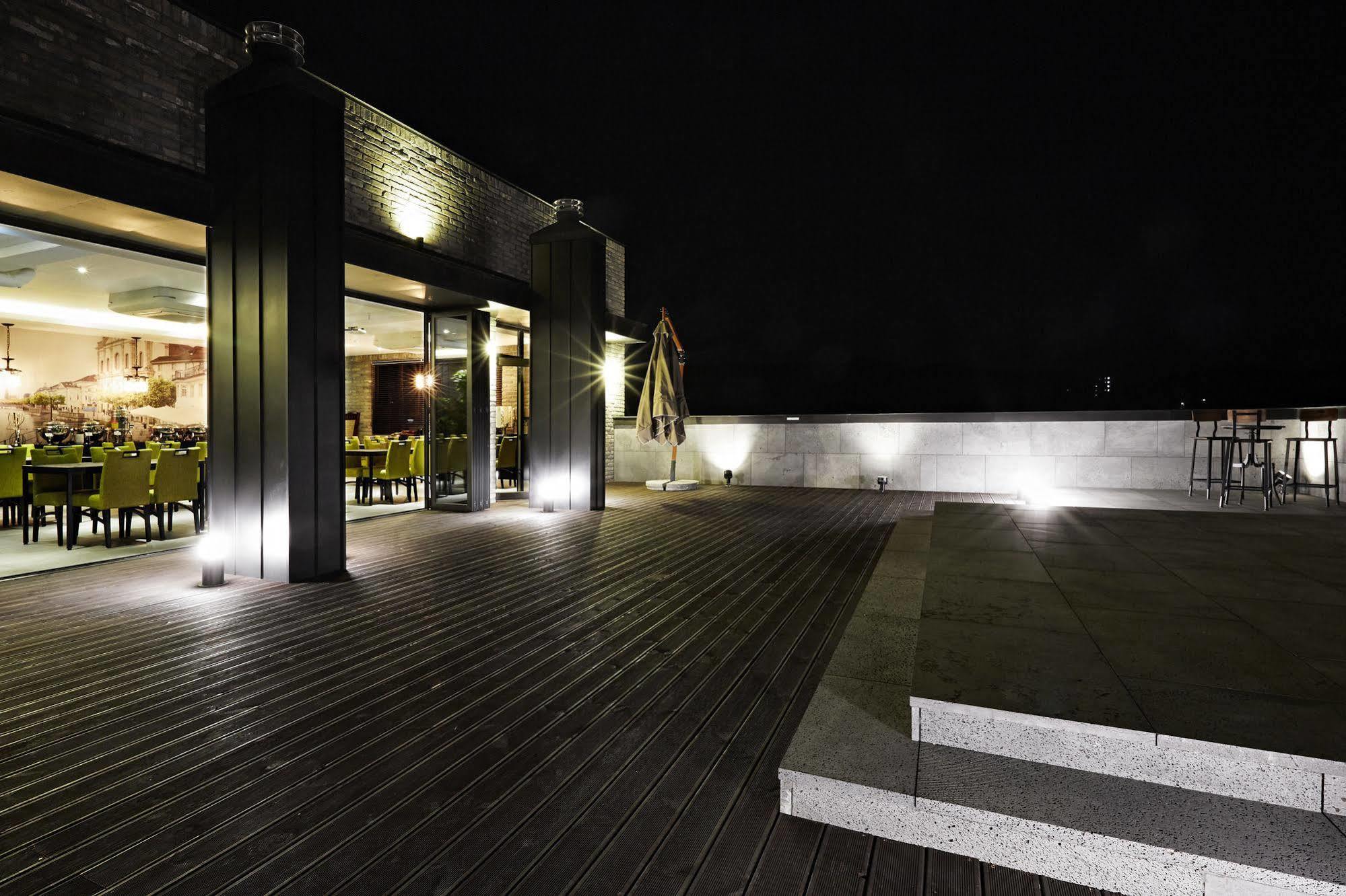 Chungbuk Inno City Namoo Hotel Eumseong Exterior foto