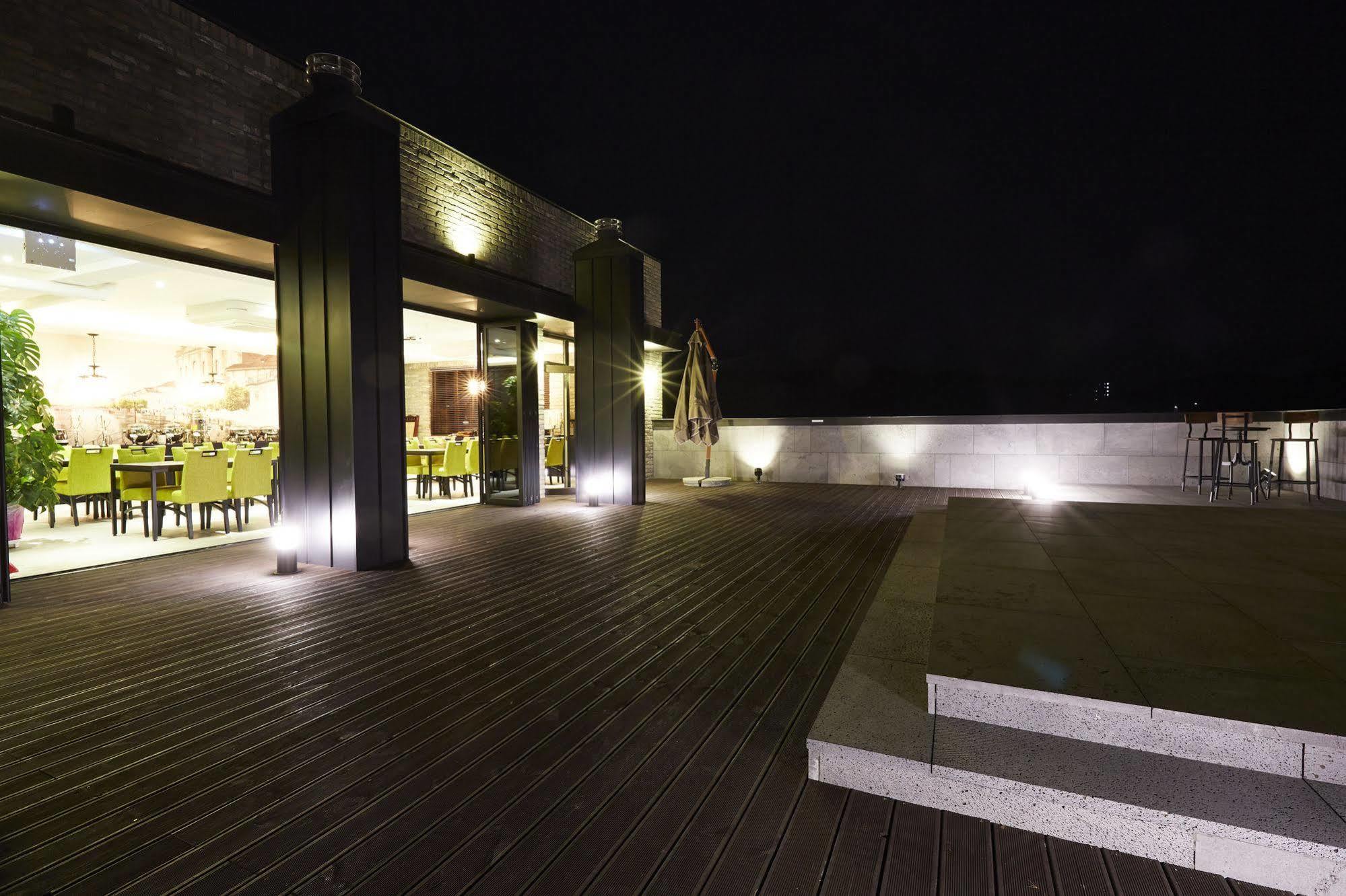 Chungbuk Inno City Namoo Hotel Eumseong Exterior foto