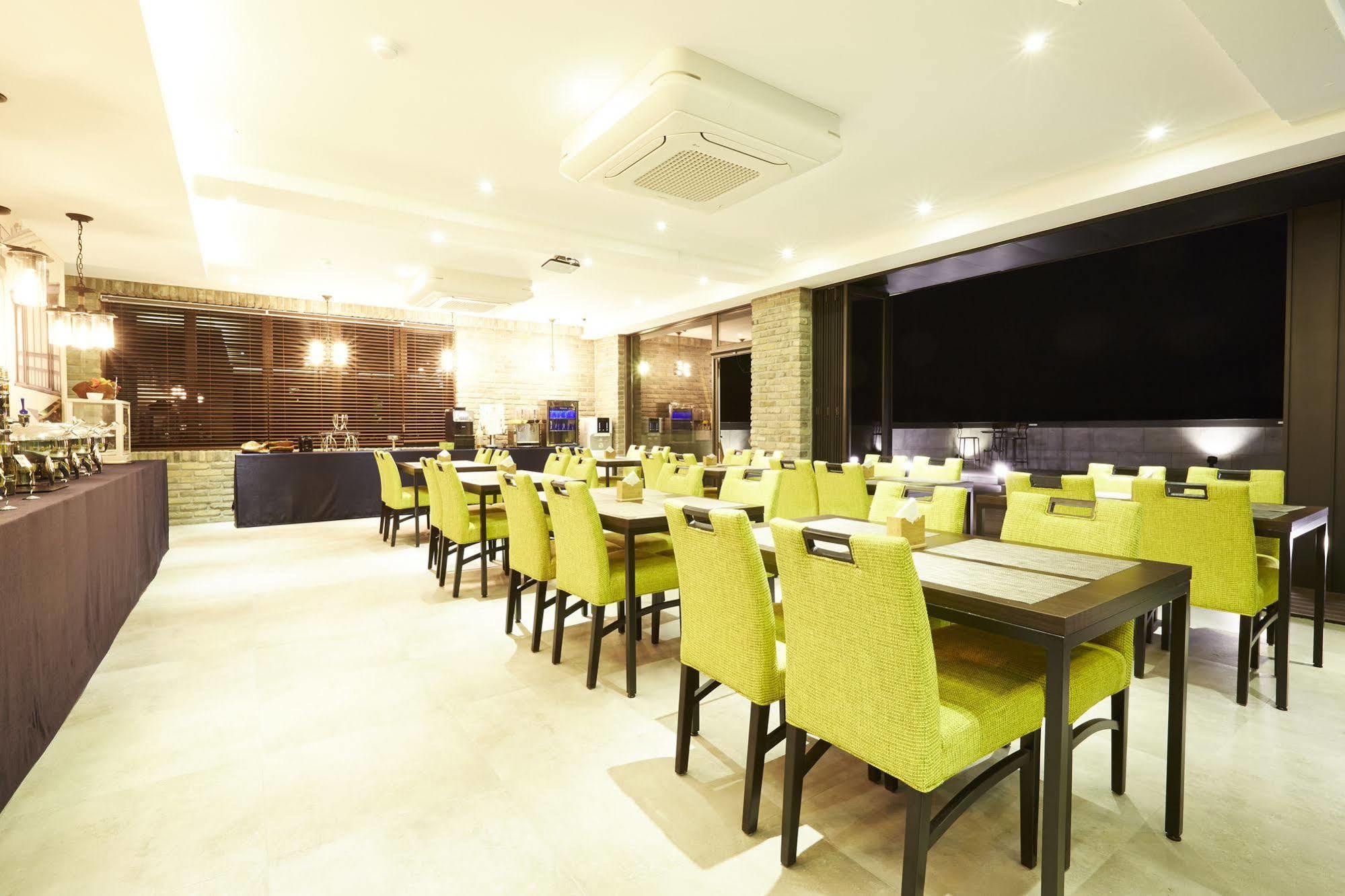 Chungbuk Inno City Namoo Hotel Eumseong Exterior foto